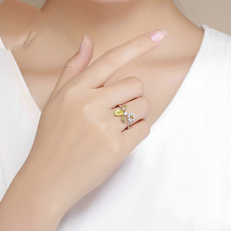Bee's Blessing Ring