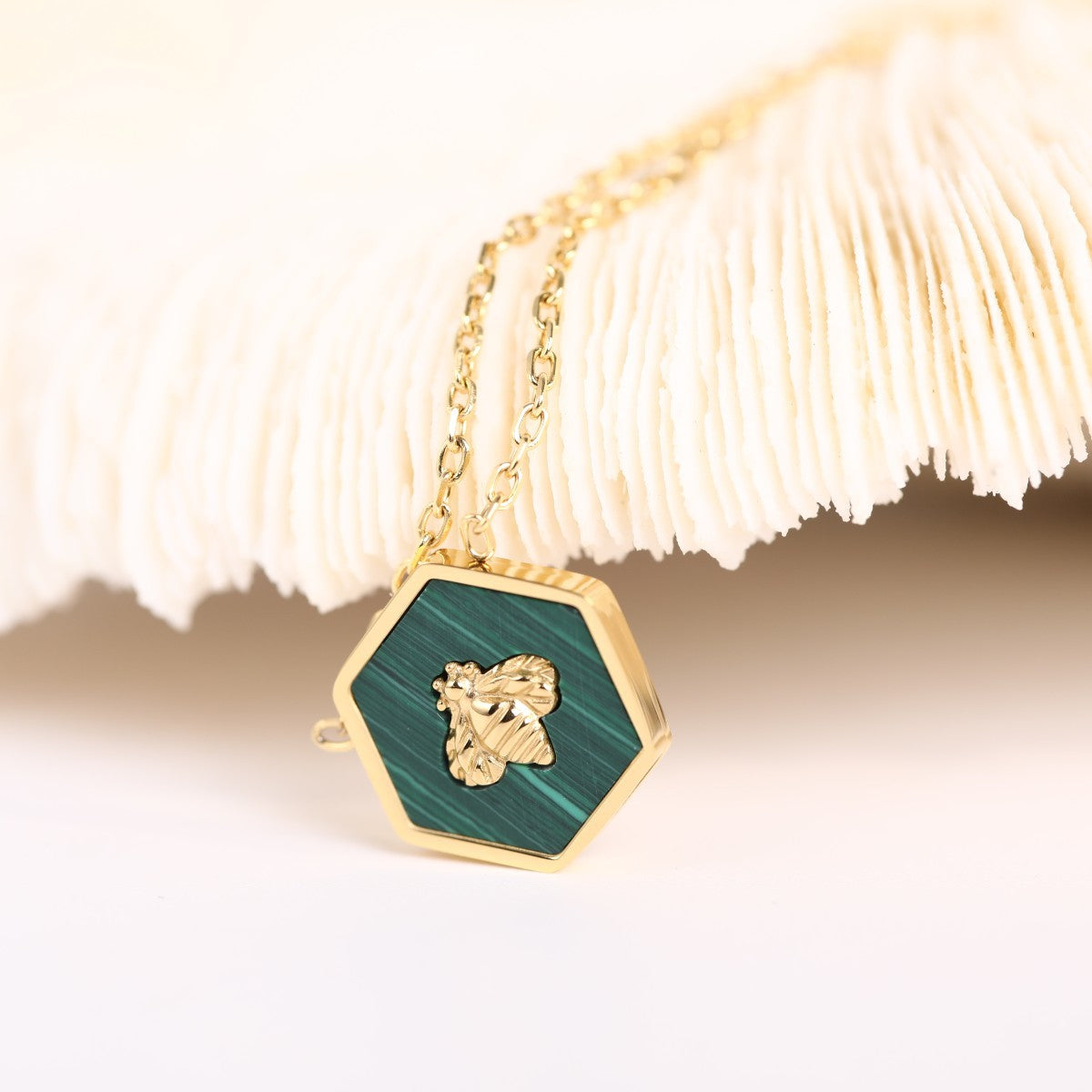 Black Shellfish Bee Necklace