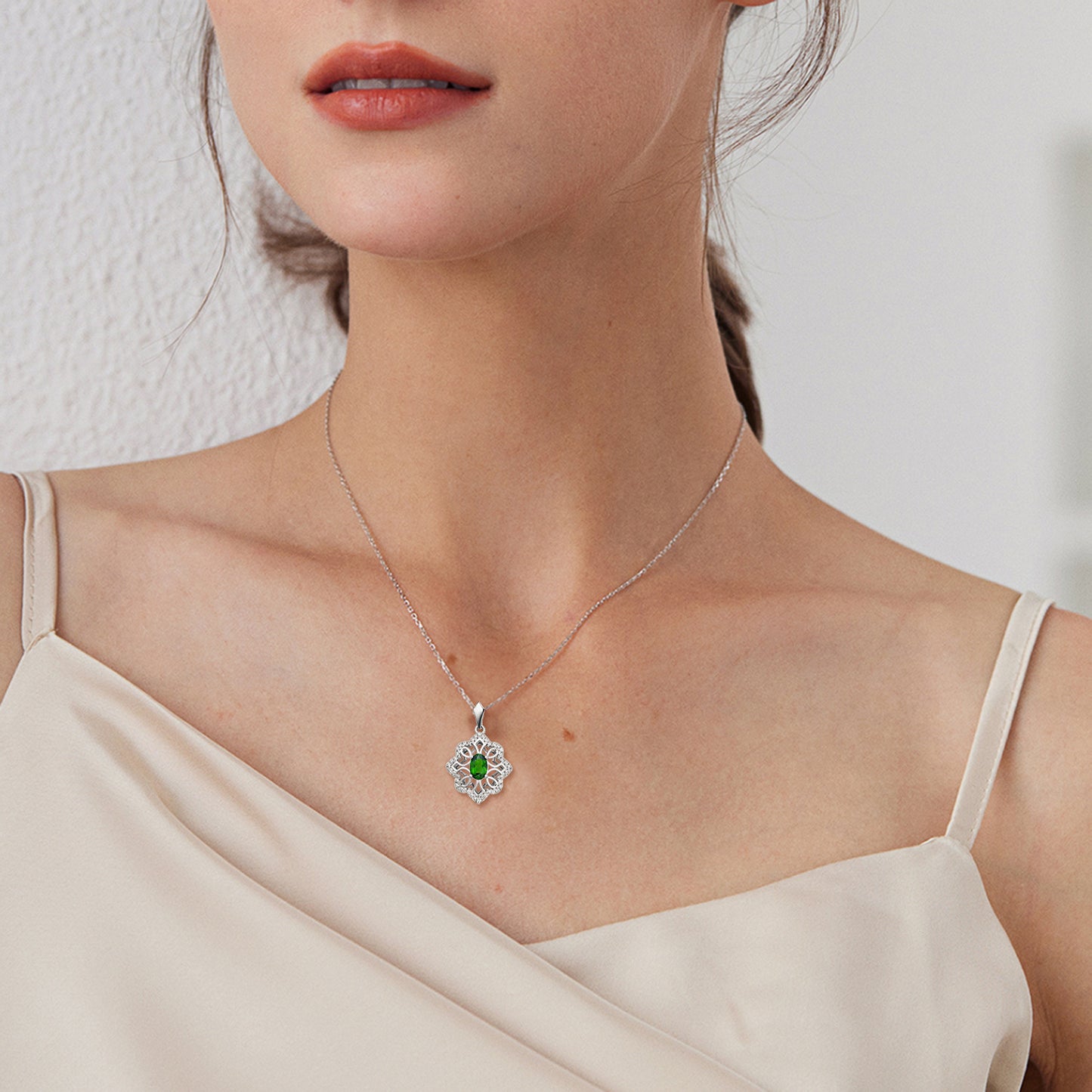 Vintage Hollow Eight-Star Necklace