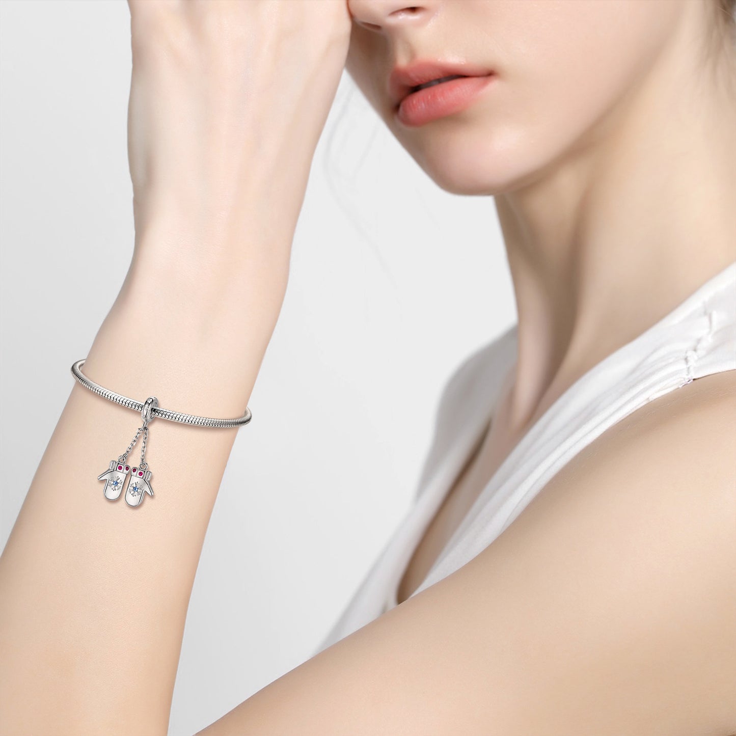 Snowflake Gloves Beads