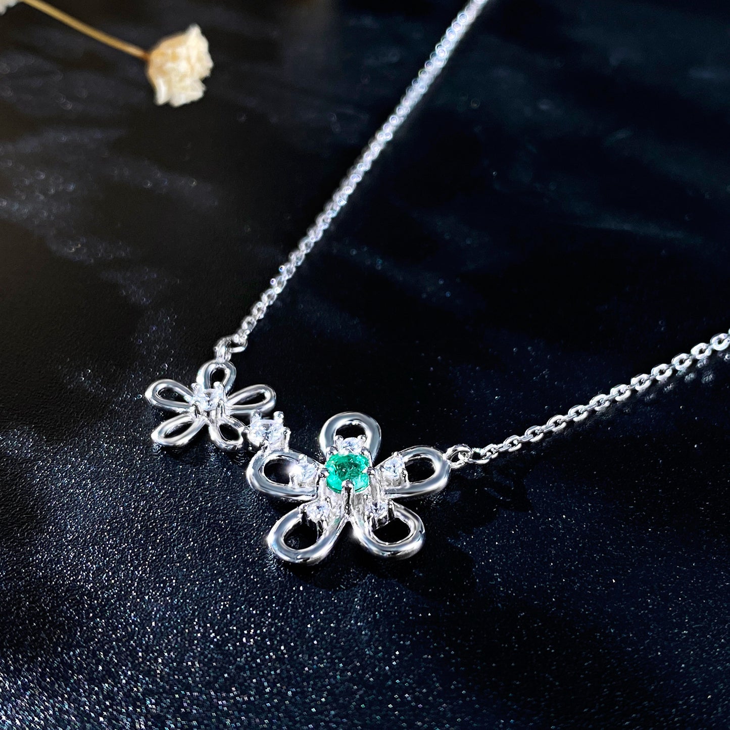 Flower-Shaped Grandmother's Necklace