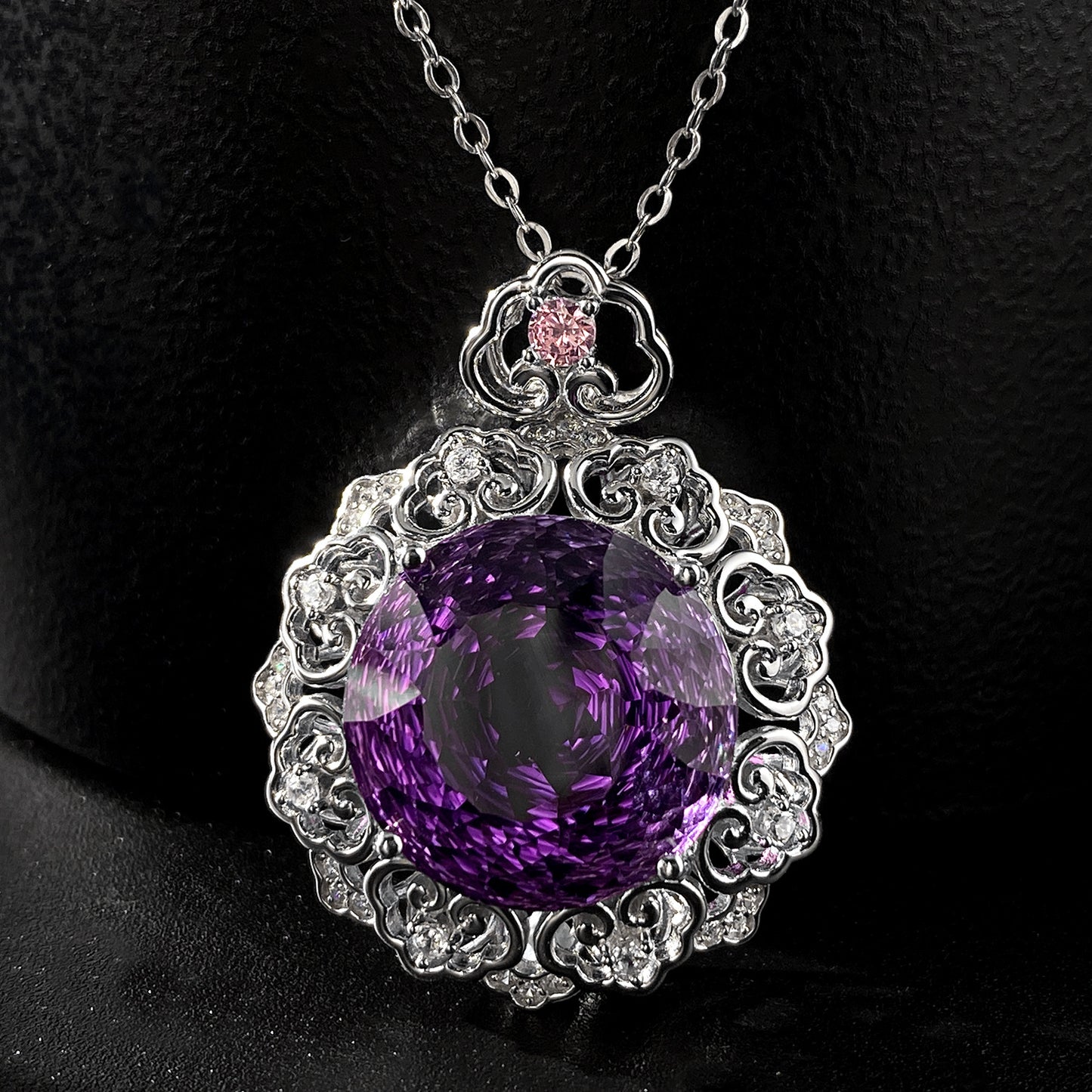 Luxurious Inlaid Geometric Amethyst Necklace