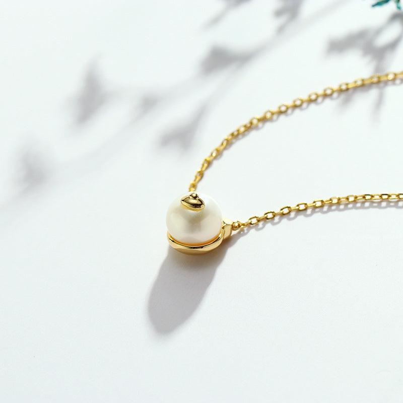 Pig Pearl Choker Necklace