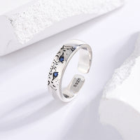 Snow Leopard Blue Eyes Ring