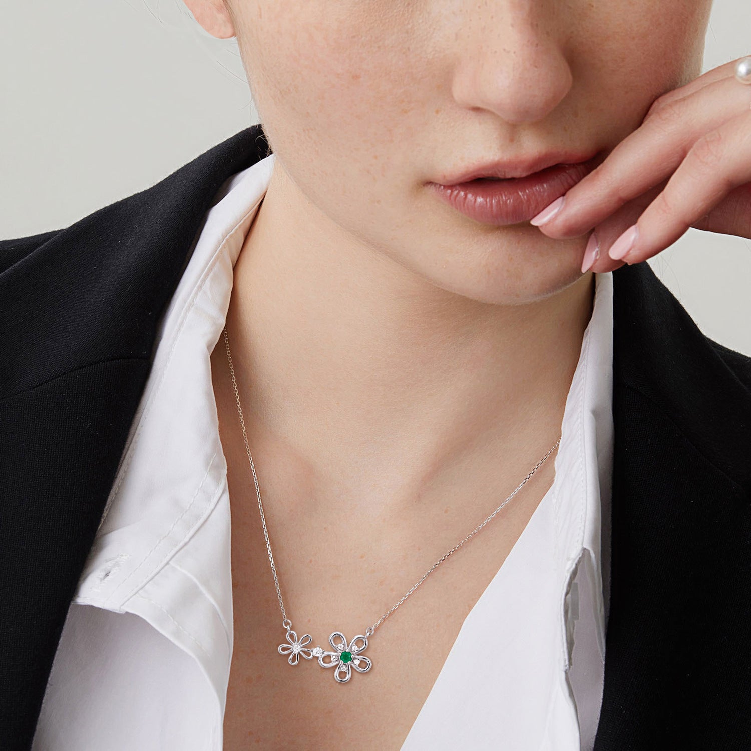 Flower-Shaped Grandmother's Necklace