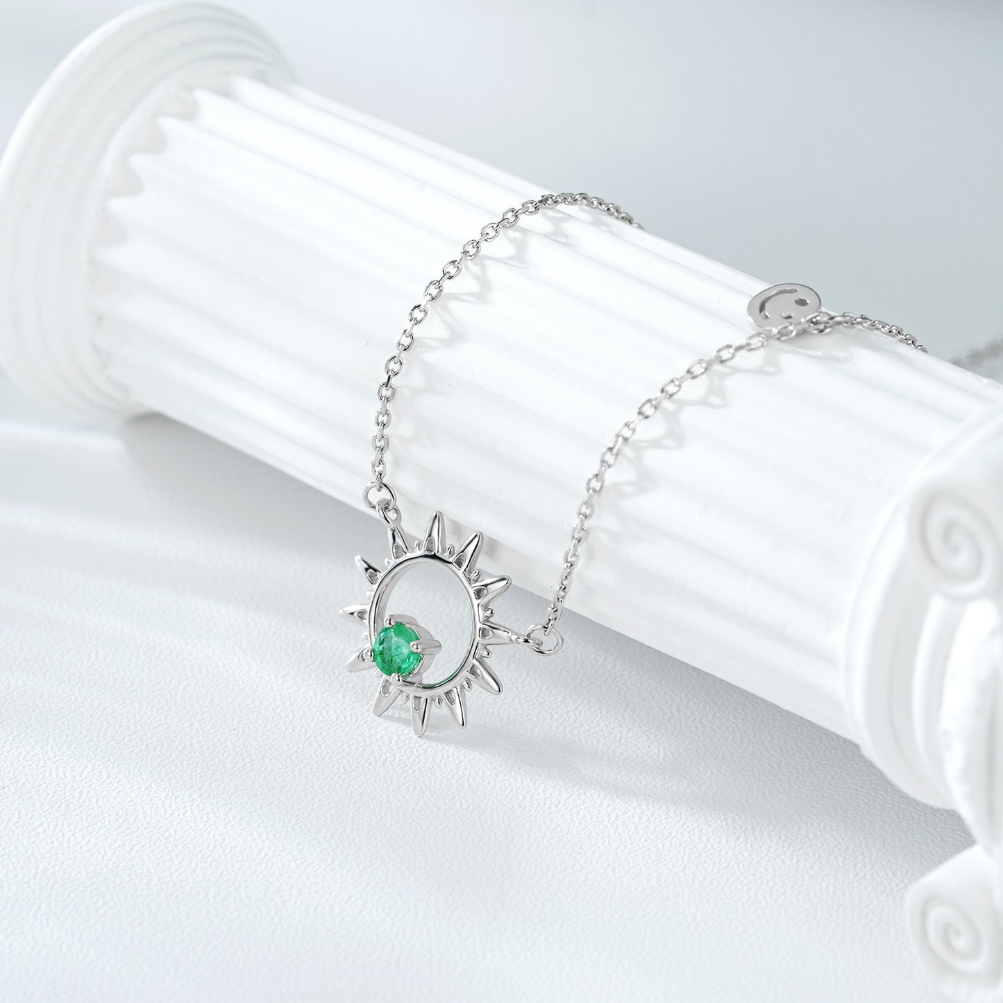 Bright Sun Emerald Necklace