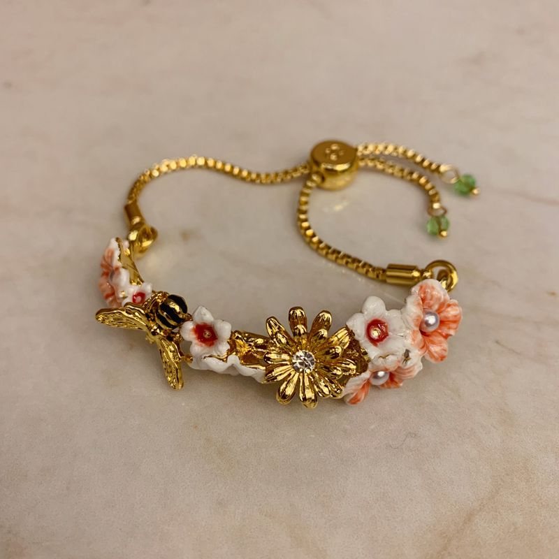 Inlaid Bee Painted Petals Sets