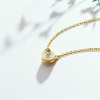 Pig Pearl Choker Necklace