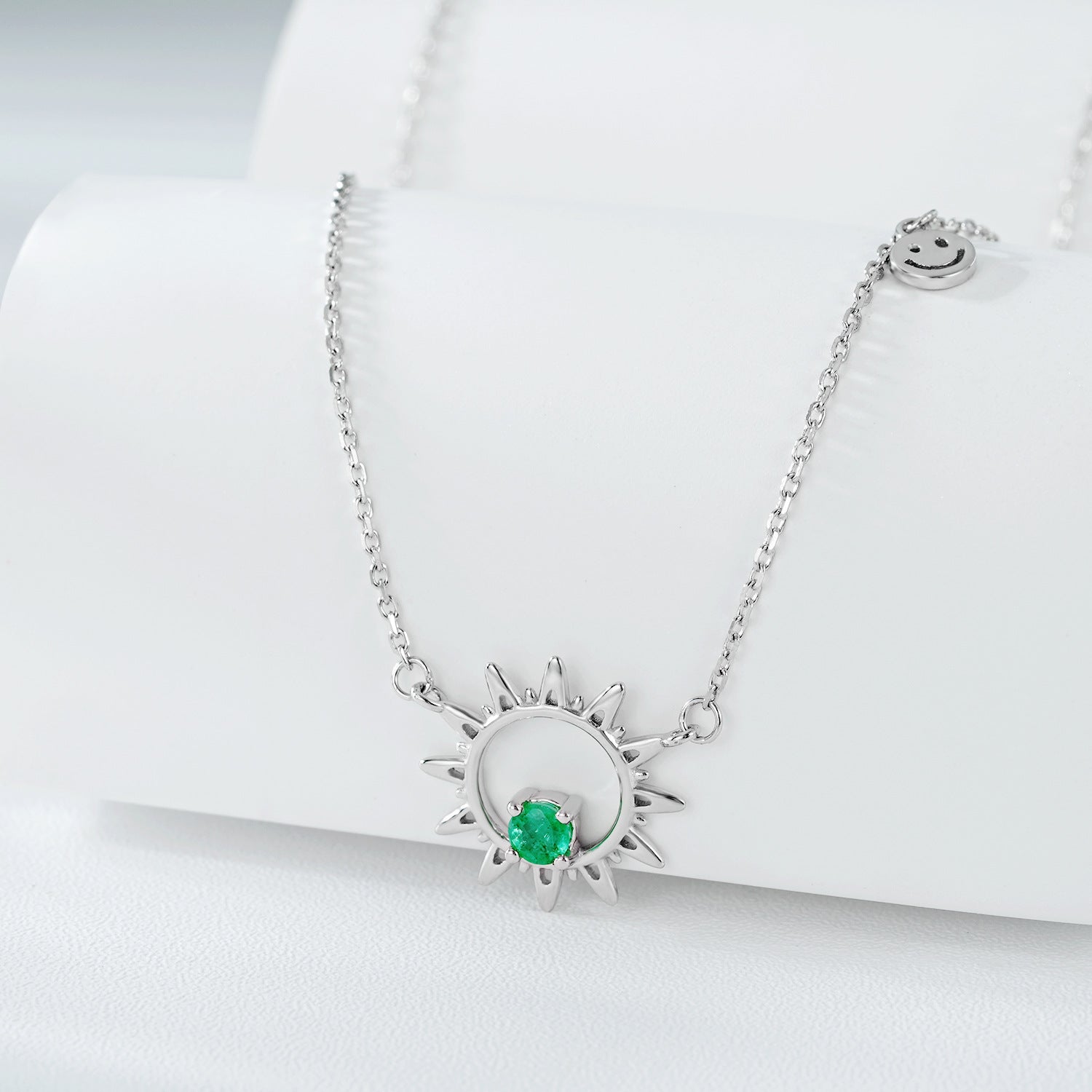 Bright Sun Emerald Necklace