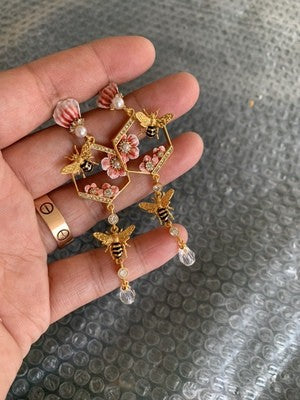 Inlaid Bee Painted Petals Sets